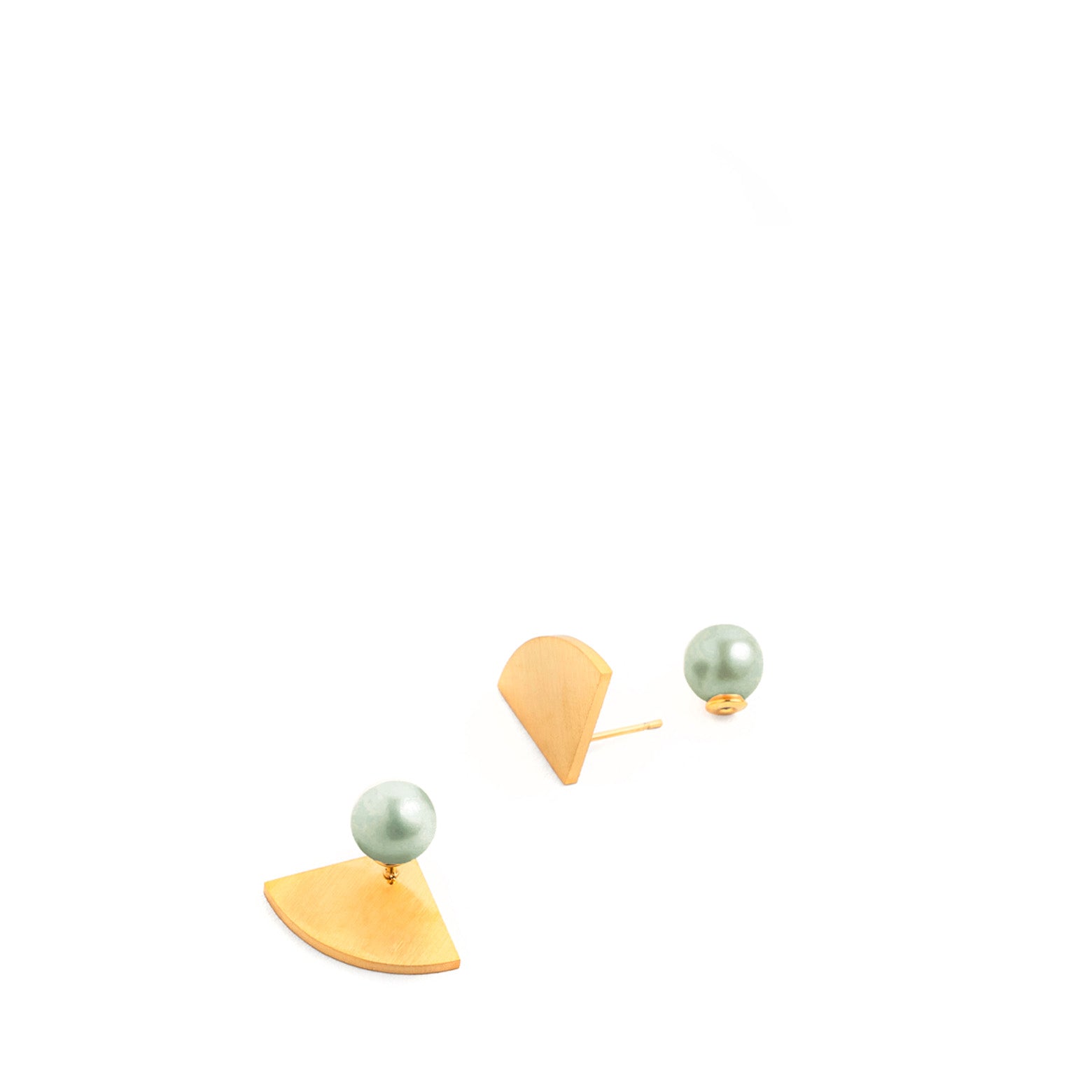 Quarter circle earring with pearl