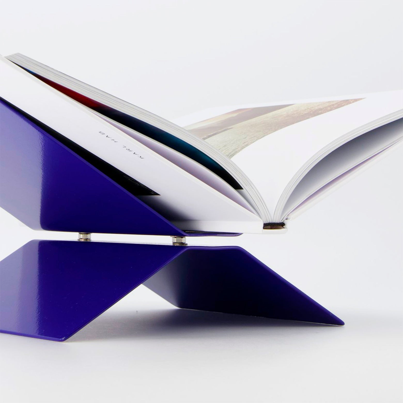 Bookstand
