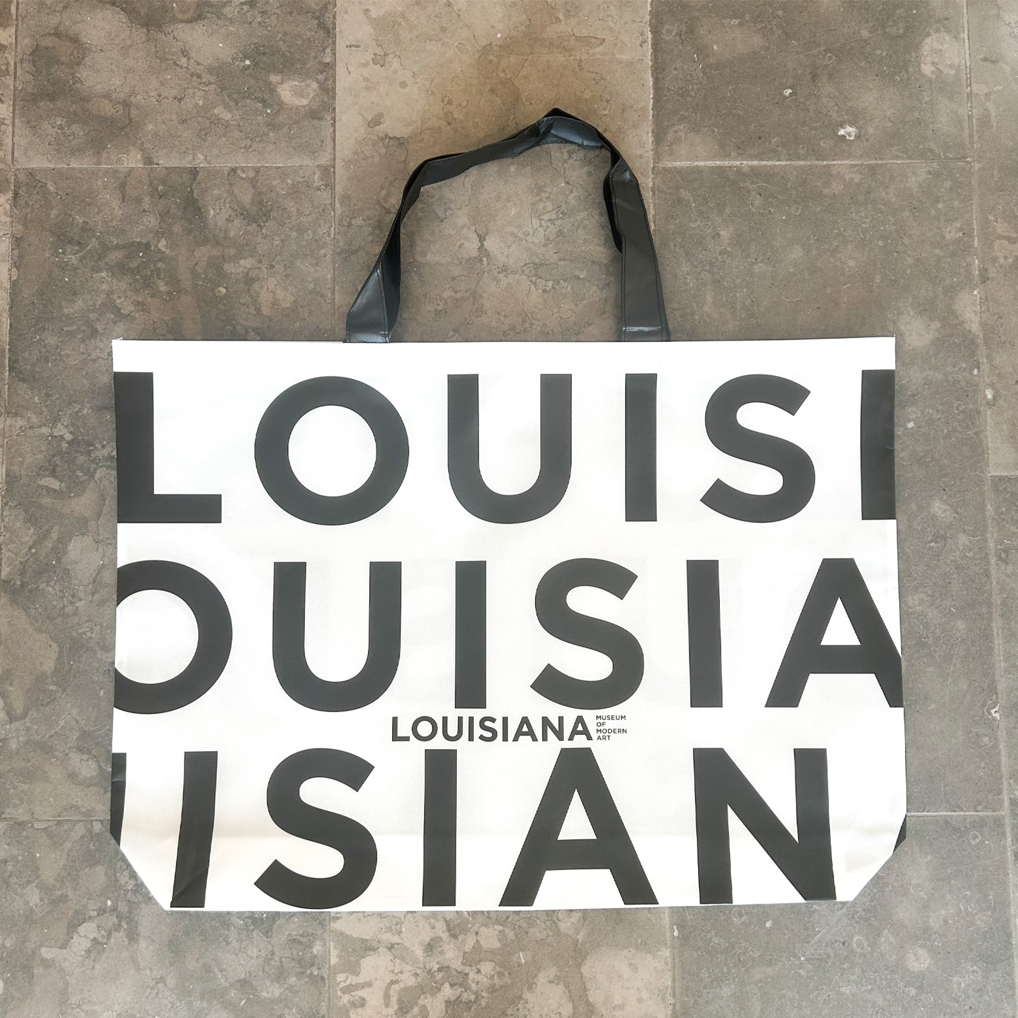 Stor bærepose med Louisiana-logo. Louisiana Museum of Modern Art.