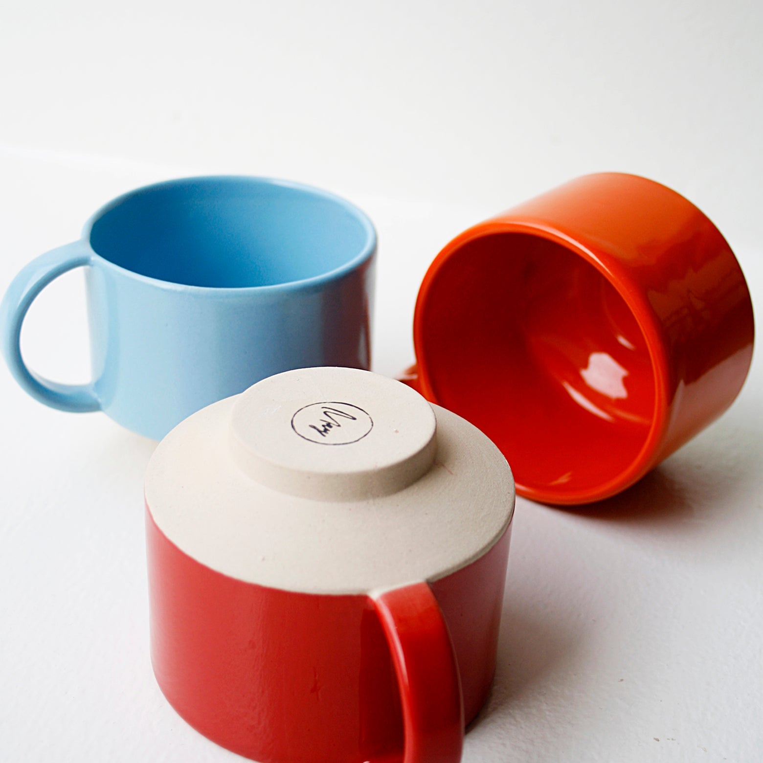 Cup w/handle - light blue