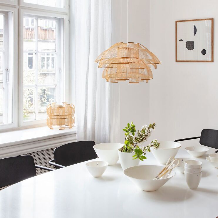 Late table lamp