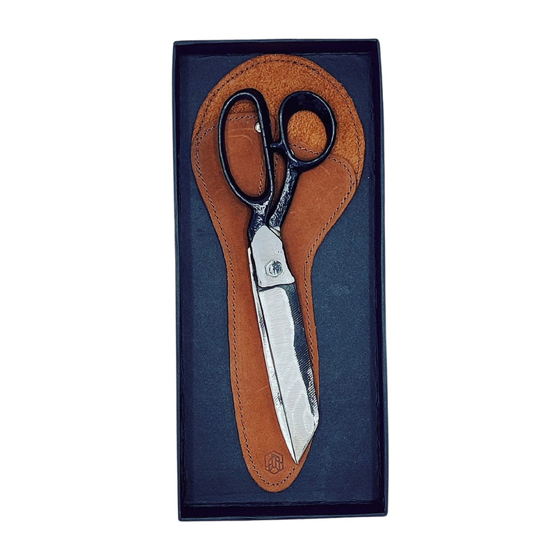 Scissors with leather case