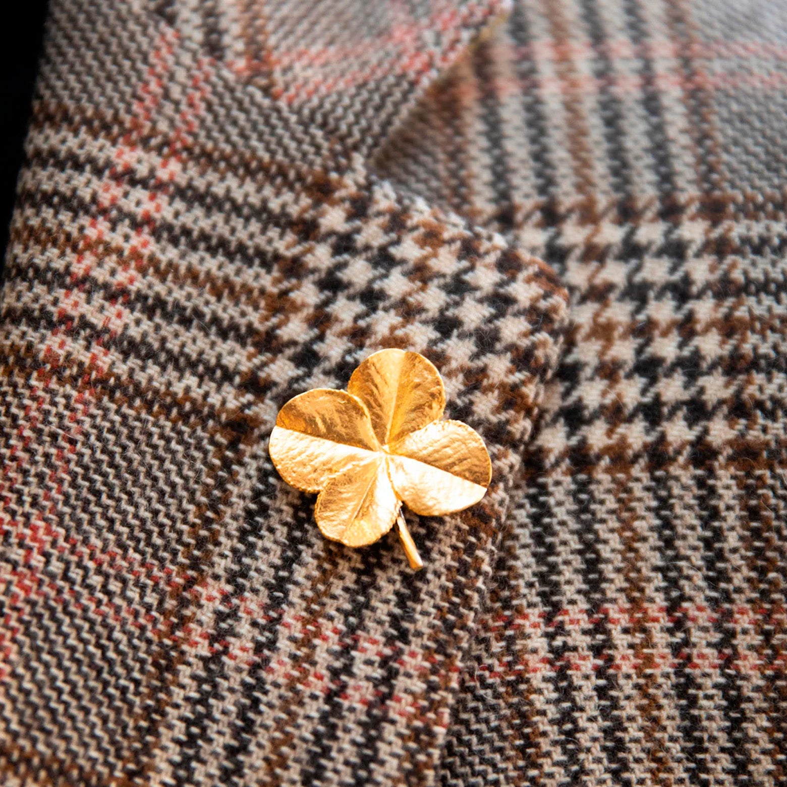 Firkløver broche – forgyldt sølv