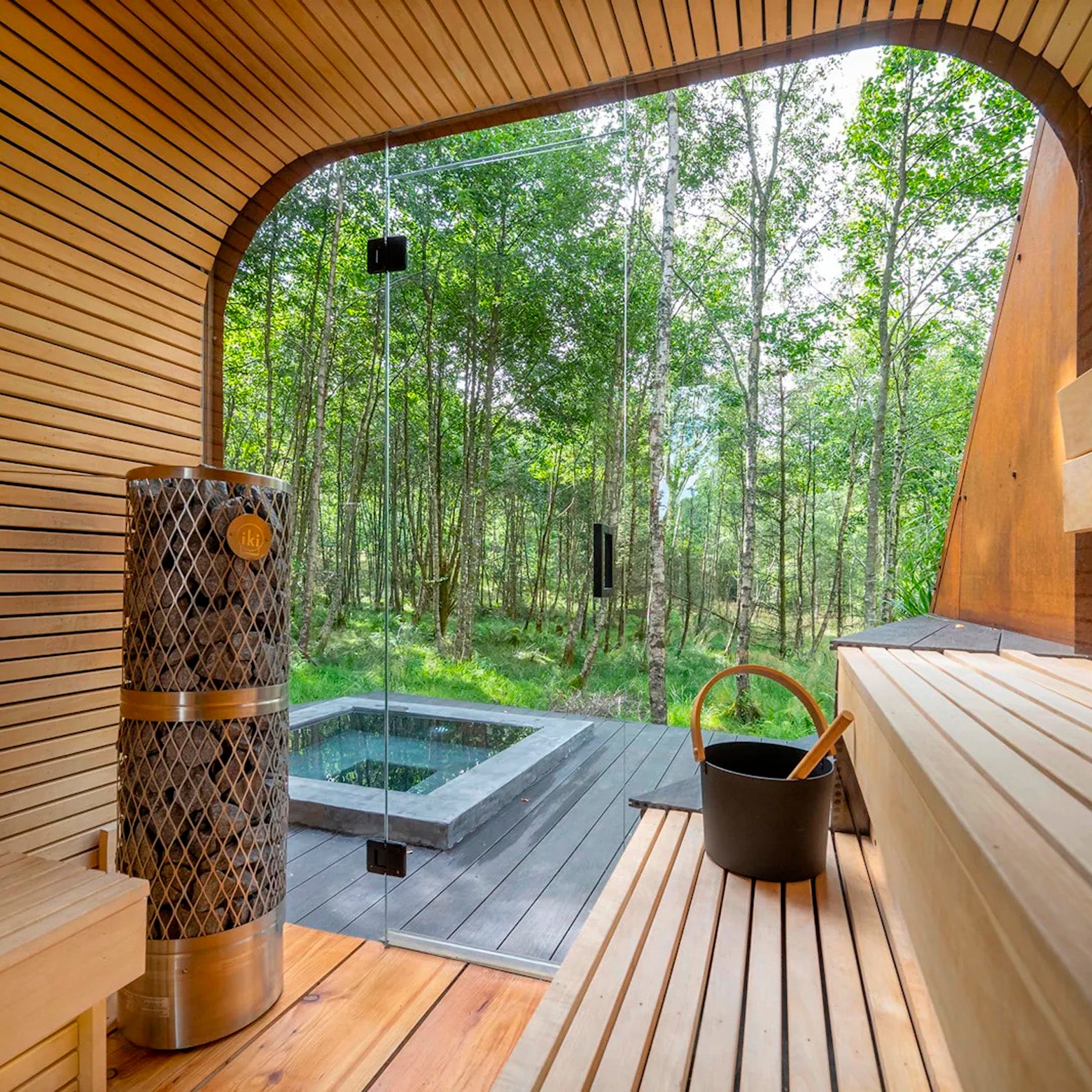 Forside af Ridiculously Good-Looking Saunas - design- og fotobog om nogle af verdens mest markante, nutidige saunaer. Udgivet af Die Gestalten Verlag.