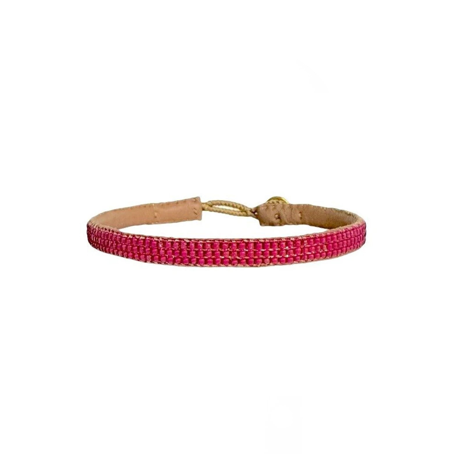 Håndlavet pink læderarmbånd fra  IBU Jewels. Justerbar størrelse.