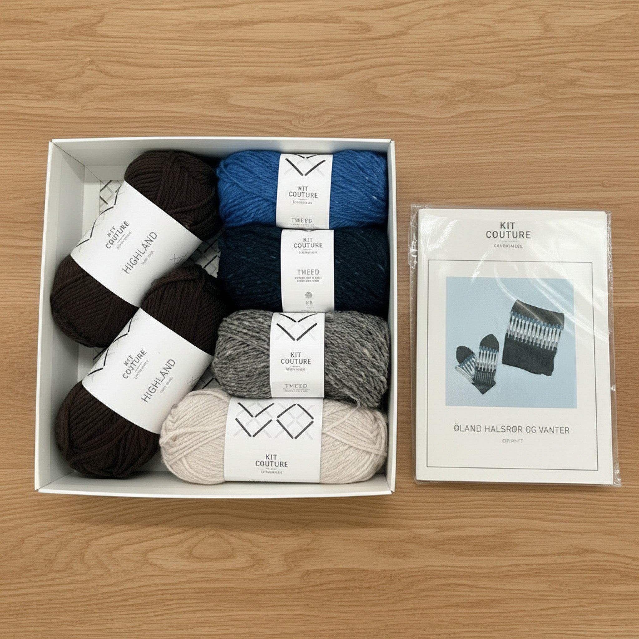 Kit – Öland knitted neck warmer and mittens
