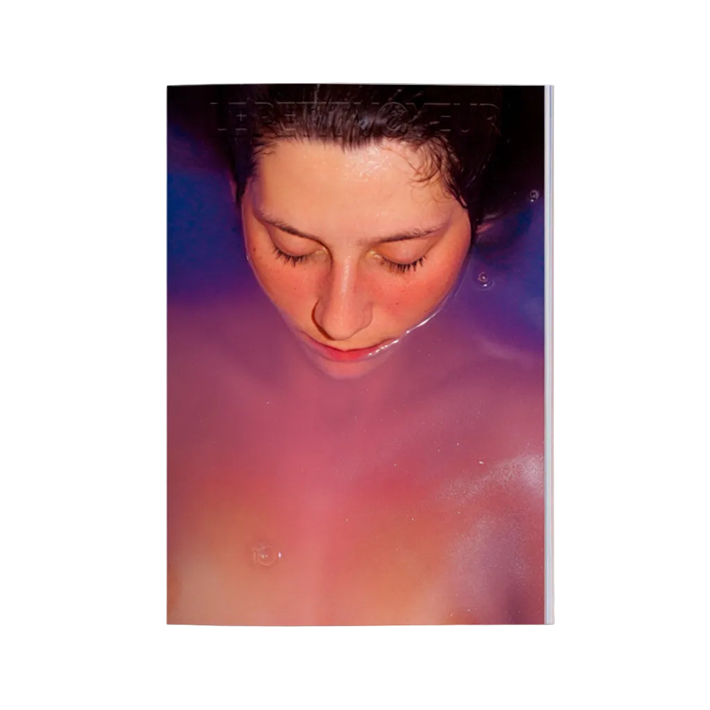 Forside af Le Petit Voyeur x Ana Hell - ny limited edition-udgivelse med den kunstneren Ana Hells surrealistiske og farverige billedunivers. Udgivet af Le Petit Voyeur.