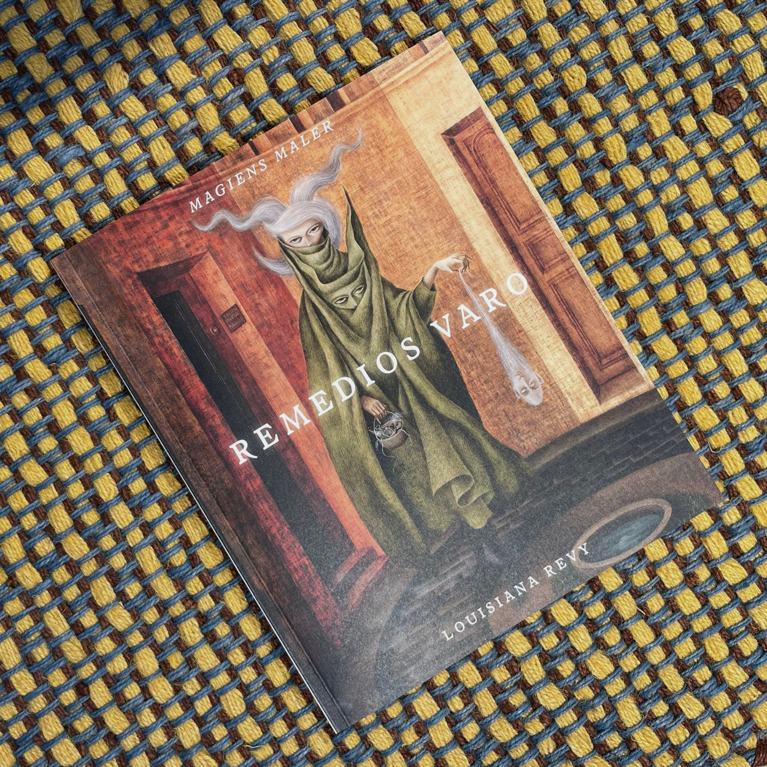 Louisiana revy udgivet i forbindelse med udstillingen med den surrealistiske, spansk-mexicanske maler Remedios Varo på Louisiana Museum of Modern Art