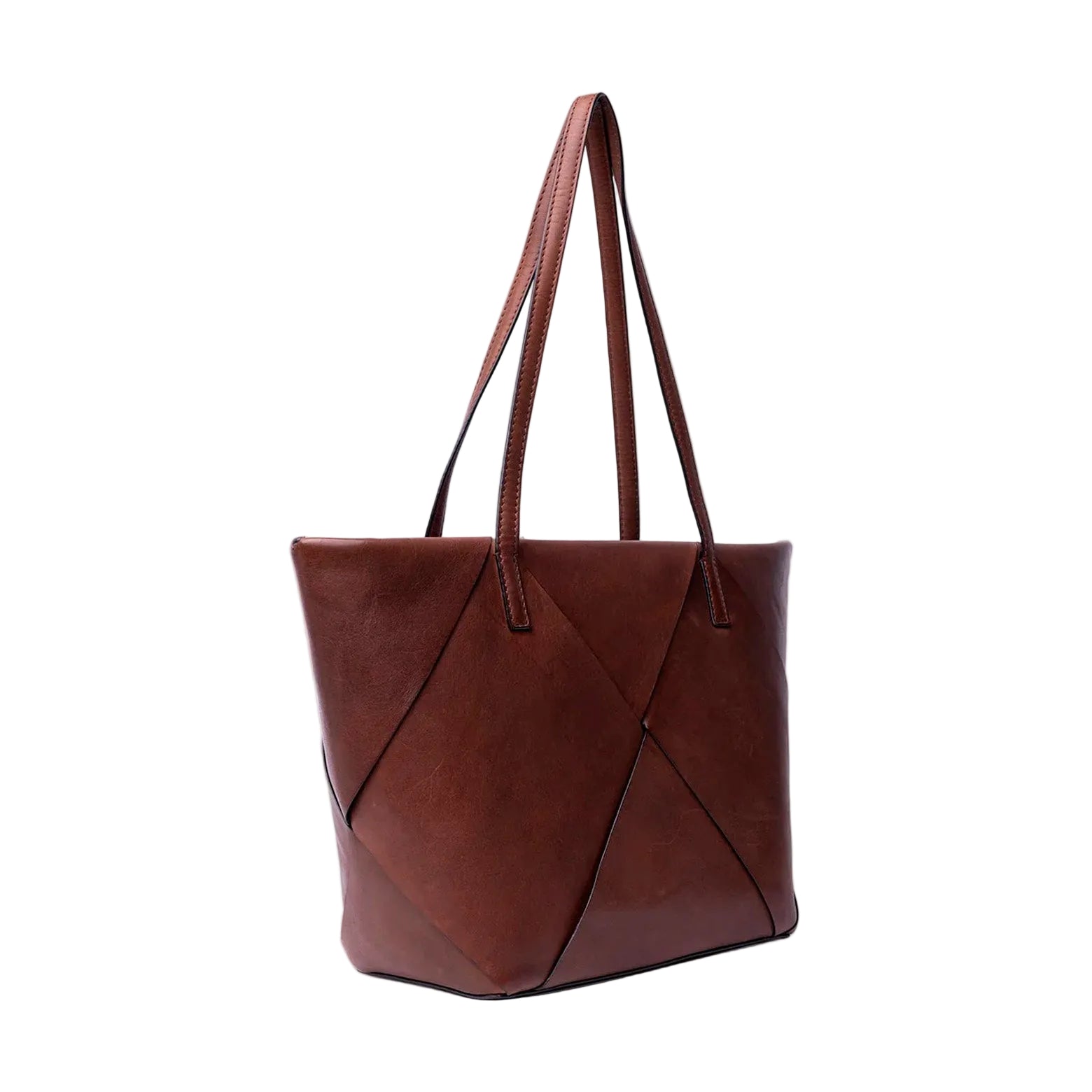 Skuldertaske i læder i farven brown fra Re:Designed. 