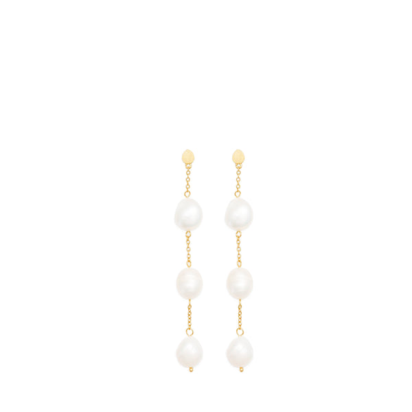 3 pearl earring