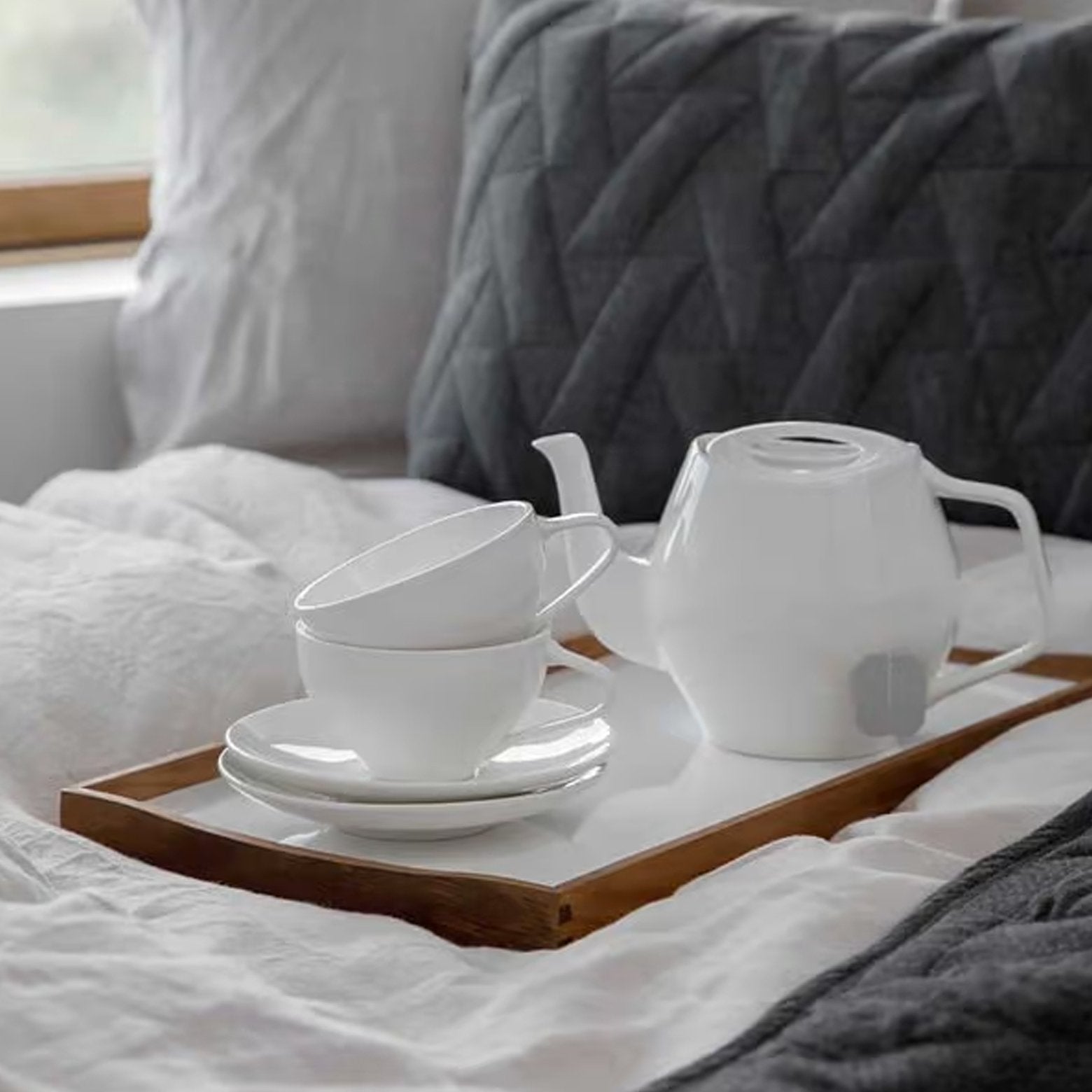 Finn Juhl – Turning Tray Medium blue