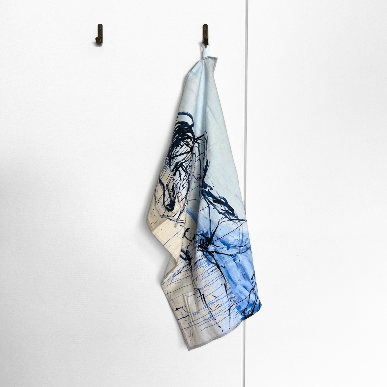 Viskestykke med værket I NEEDED YOU TO LOVE ME af Tracey Emin i forbindelse med udstilling på Louisiana Museum of Modern Art, 2026