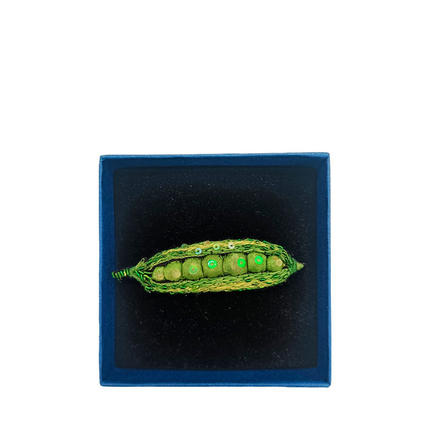 Brooch – Peas