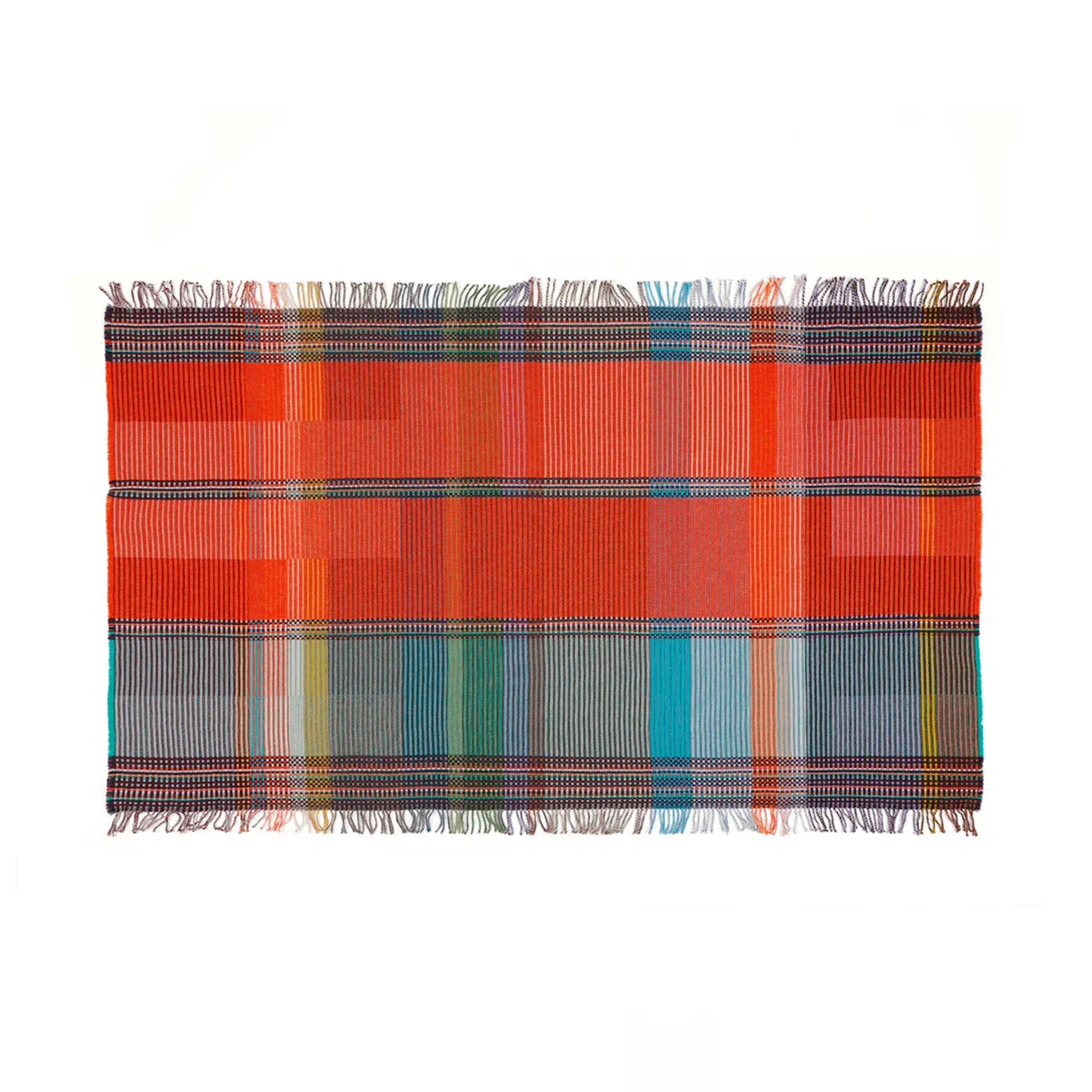 Pink uldplaid med mønster fra Wallace & Sewell. Louisiana Museum of Moderen Art.