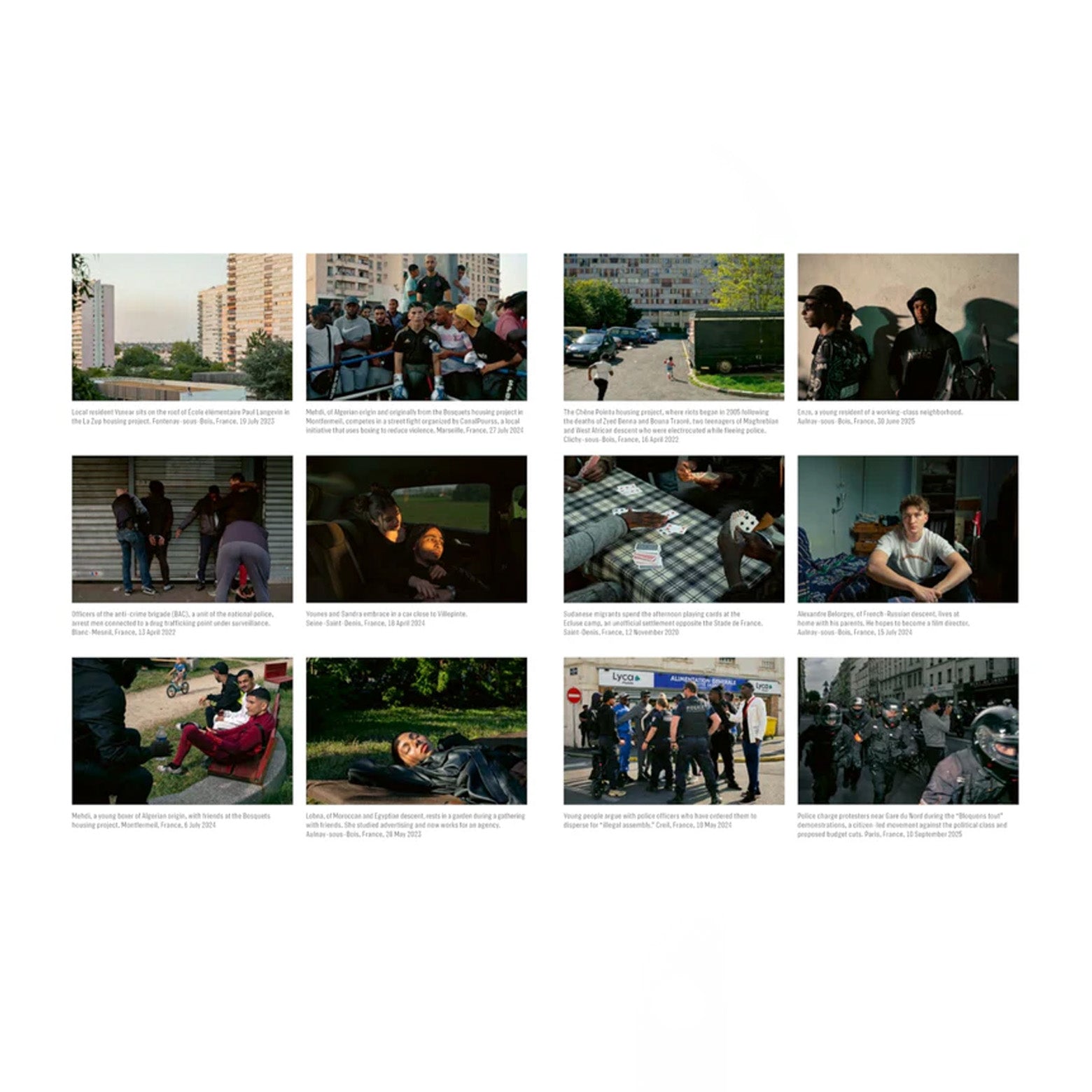 Opslået side i World Press Photo 2026 - en samling af årets mest bemærkelsesværdige og prisvindende pressefotografier fra hele verden i én enestående udgivelse. Udgivet af Hatje Cantz