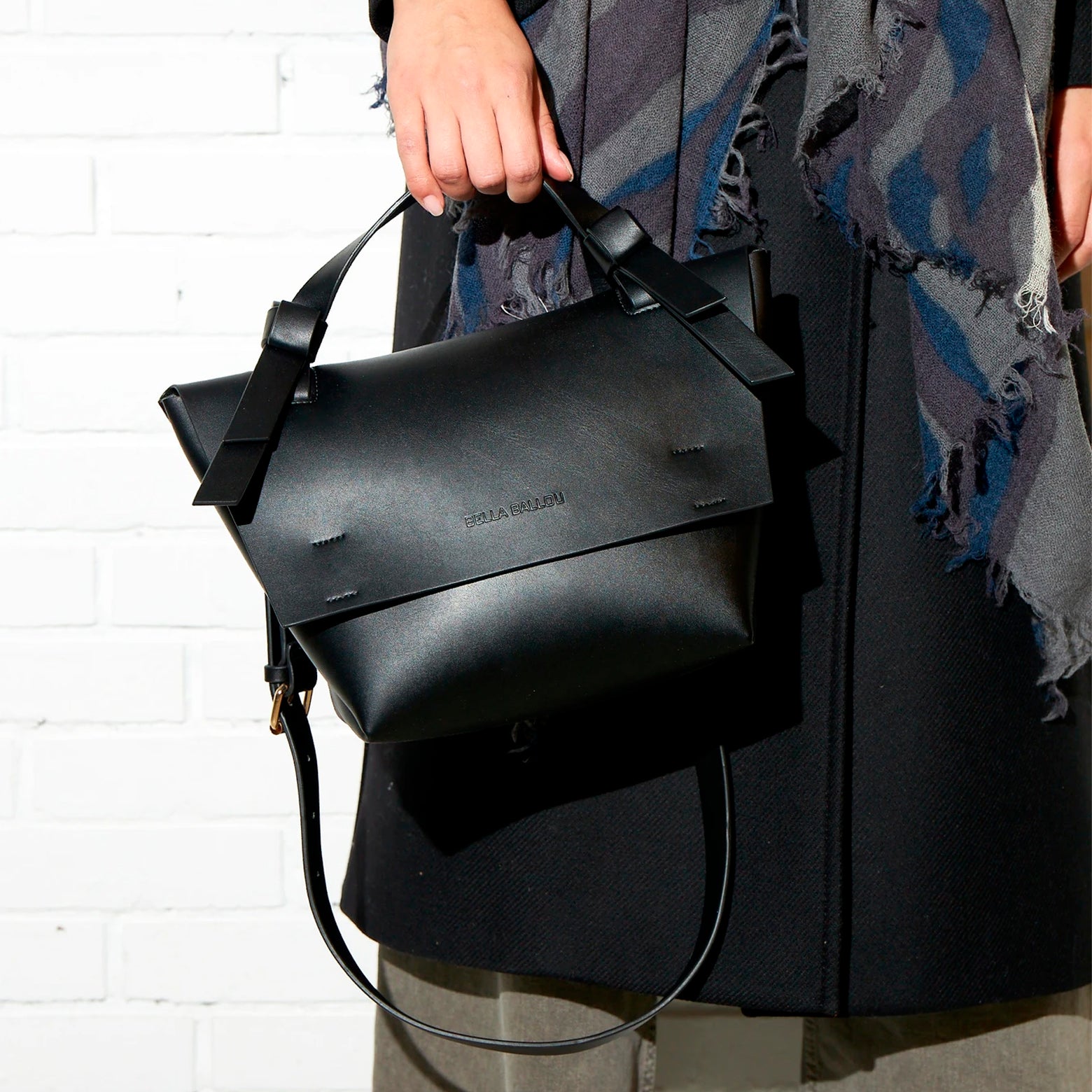 Bow Crossbody – black